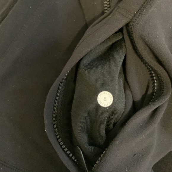 Lululemon hooded Nulu define jacket - Picture 3 of 3